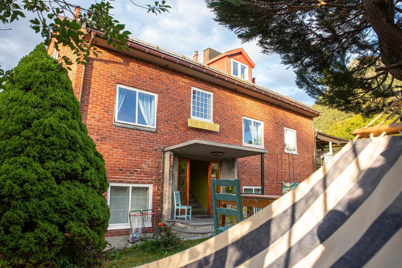 Tiglkak Hostel Andalsnes Exterior photo